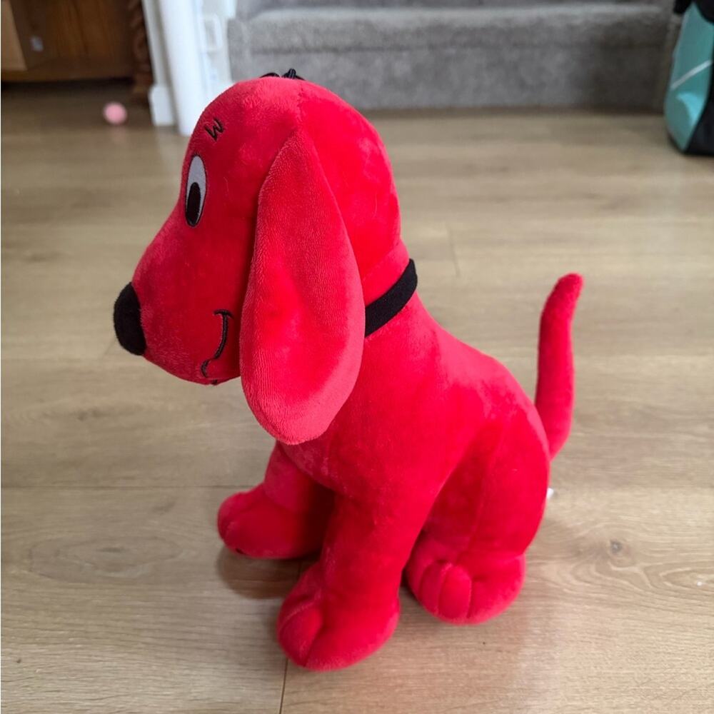 Kohl's Cares Clifford The Big Red Dog Plush 13" Stuffed Animal 2011 JHD1-1182 - Picture 4 of 8
